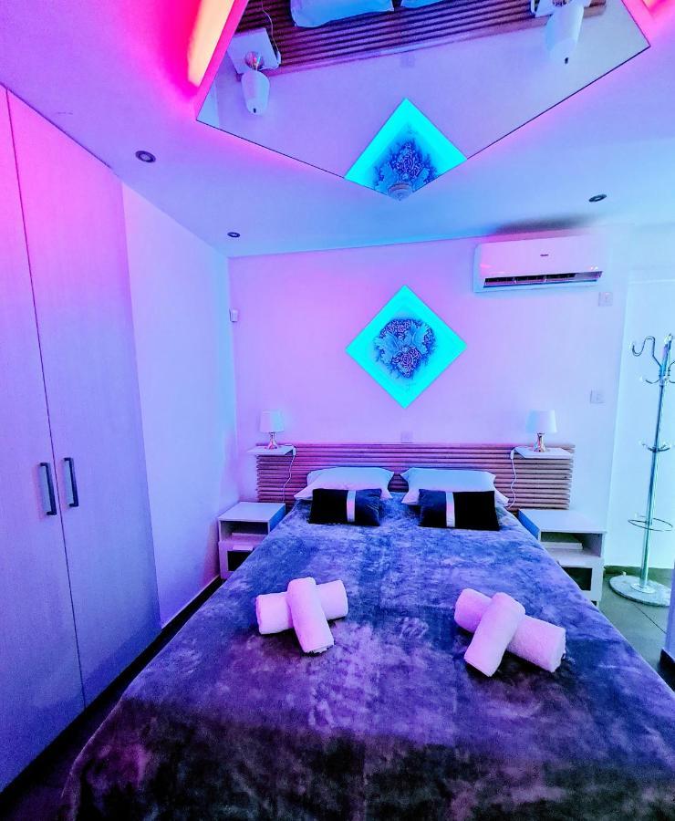 Hidden Lights Deluxe Apartment Ayia Napa Exteriör bild