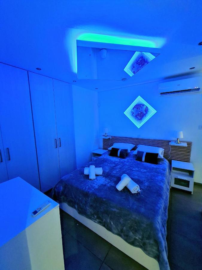Hidden Lights Deluxe Apartment Ayia Napa Exteriör bild